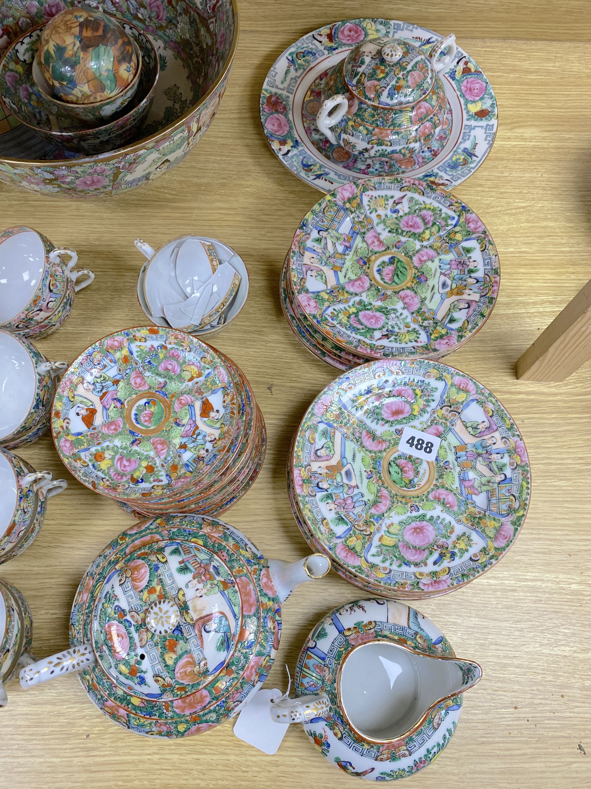 A quantity of Chinese famille rose porcelain